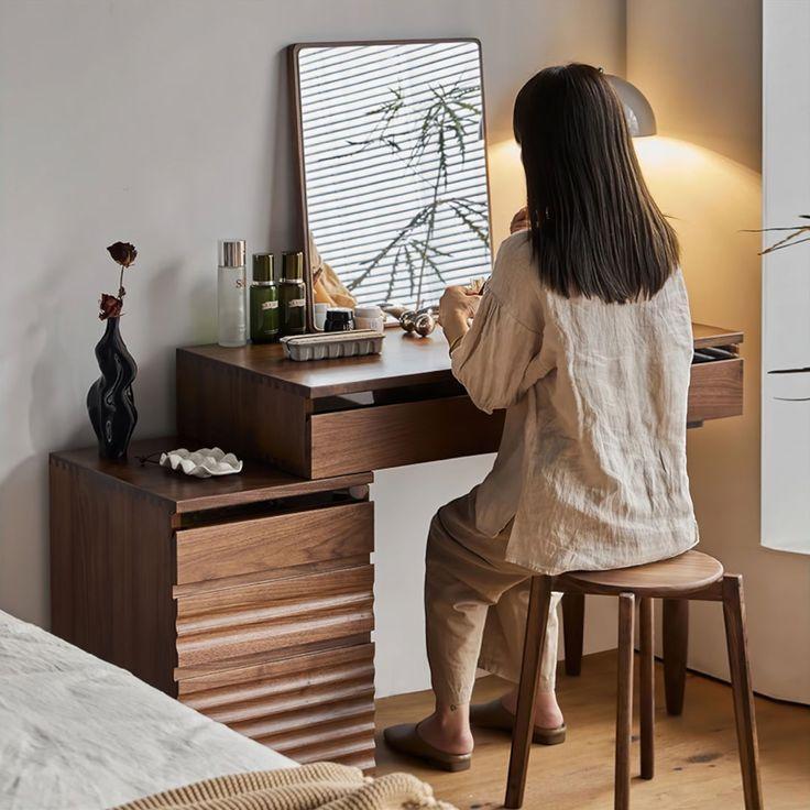 bàn trang điểm đơn giản tại Đà Lạt, Lâm Đồng